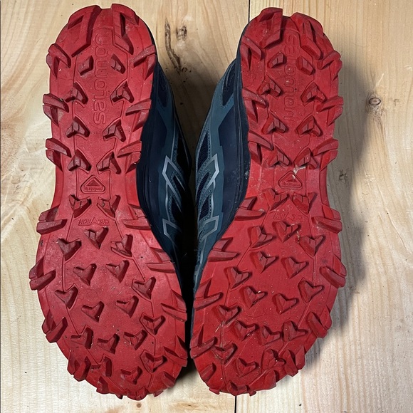 Salomon Navy and Red Trail Shoes - Picture 3 of 3